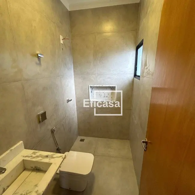 Foto 2 de Casa de Condomínio com 3 quartos à venda, 253m2 em Centro, Bady Bassitt - SP