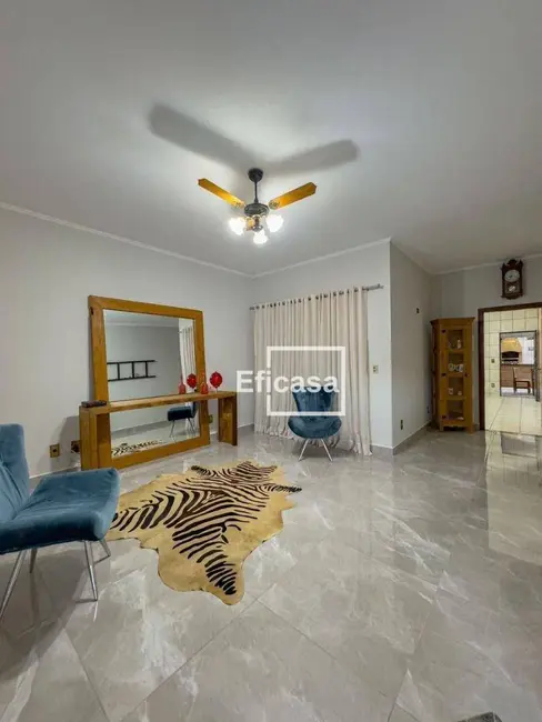 Foto 4 de Casa com 3 quartos à venda, 300m2 em Jardim Vitória Régia, Sao Jose Do Rio Preto - SP