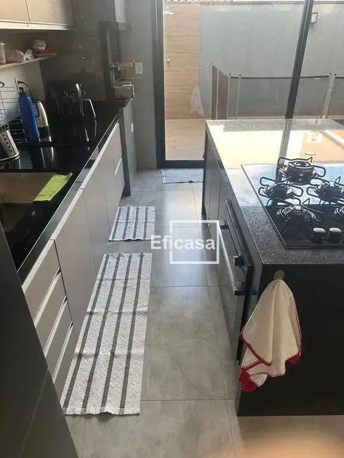 Casa de Condomínio com 3 quartos à venda, 253m2 em Fazenda Retiro (Zona Rural), Sao Jose Do Rio Preto - SP - imagem 9 Foto 9 de Casa de Condomínio com 3 quartos à venda, 253m2 em Fazenda Retiro (Zona Rural), Sao Jose Do Rio Preto - SP