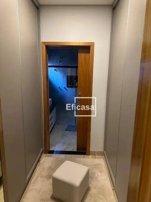 Casa de Condomínio com 3 quartos à venda, 253m2 em Fazenda Retiro (Zona Rural), Sao Jose Do Rio Preto - SP - imagem 3 Foto 3 de Casa de Condomínio com 3 quartos à venda, 253m2 em Fazenda Retiro (Zona Rural), Sao Jose Do Rio Preto - SP