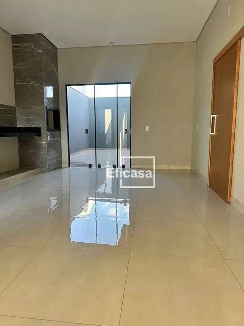 Foto 2 de Casa com 3 quartos à venda, 200m2 em Sao Jose Do Rio Preto - SP