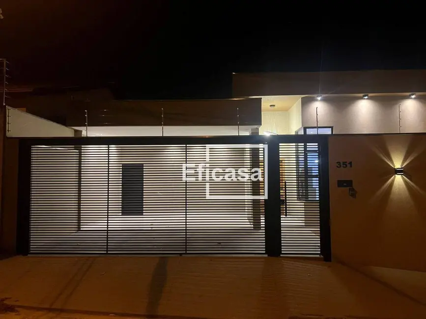Foto 1 de Casa com 3 quartos à venda, 220m2 em Centro, Bady Bassitt - SP
