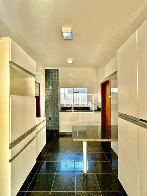 Casa de Condomínio com 3 quartos à venda, 400m2 em Residencial Gaivota I, Sao Jose Do Rio Preto - SP - imagem 4 Foto 4 de Casa de Condomínio com 3 quartos à venda, 400m2 em Residencial Gaivota I, Sao Jose Do Rio Preto - SP