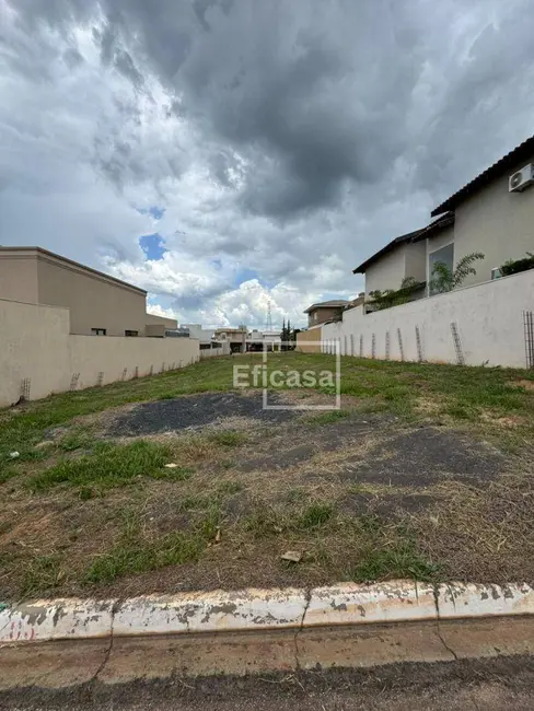 Foto 1 de Terreno / Lote à venda, 446m2 em Mirassol - SP