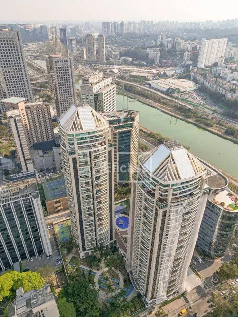 Apartamento com 3 quartos à venda e para alugar, 220m2 em Cidade Monções, São Paulo - SP - imagem 7 Foto 7 de Apartamento com 3 quartos à venda e para alugar, 220m2 em Cidade Monções, São Paulo - SP