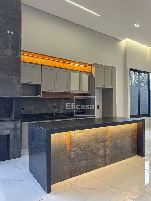 Casa com 3 quartos à venda, 212m2 em Sao Jose Do Rio Preto - SP - imagem 9 Foto 9 de Casa com 3 quartos à venda, 212m2 em Sao Jose Do Rio Preto - SP