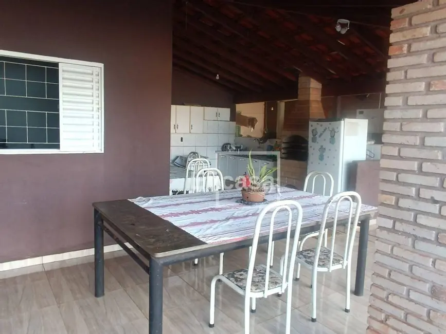 Chácara com 4 quartos à venda, 1000m2 em Guapiacu - SP - imagem 9 Foto 9 de Chácara com 4 quartos à venda, 1000m2 em Guapiacu - SP