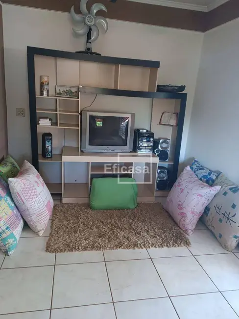 Chácara com 4 quartos à venda, 1000m2 em Guapiacu - SP - imagem 8 Foto 8 de Chácara com 4 quartos à venda, 1000m2 em Guapiacu - SP