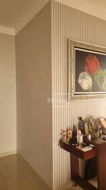 Casa com 3 quartos à venda, 200m2 em Residencial Vila Flora, Sao Jose Do Rio Preto - SP - imagem 5 Foto 5 de Casa com 3 quartos à venda, 200m2 em Residencial Vila Flora, Sao Jose Do Rio Preto - SP