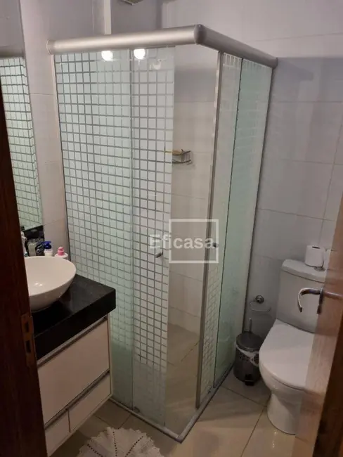 Casa com 3 quartos à venda, 200m2 em Residencial Vila Flora, Sao Jose Do Rio Preto - SP - imagem 8 Foto 8 de Casa com 3 quartos à venda, 200m2 em Residencial Vila Flora, Sao Jose Do Rio Preto - SP