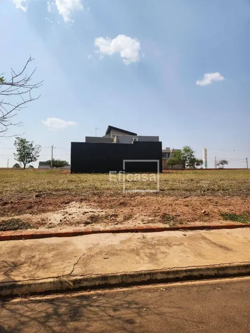 Foto 1 de Terreno / Lote à venda, 450m2 em Mirassol - SP