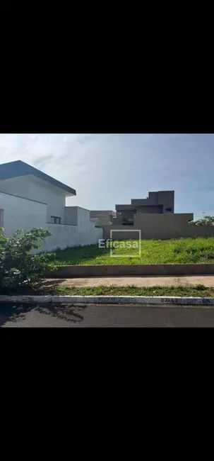 Foto 1 de Terreno / Lote à venda, 253m2 em Mirassol - SP