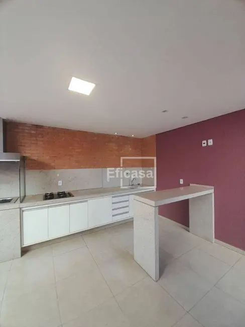 Casa de Condomínio com 3 quartos para alugar, 186m2 em Village Imperial Residence, Sao Jose Do Rio Preto - SP - imagem 7 Foto 7 de Casa de Condomínio com 3 quartos para alugar, 186m2 em Village Imperial Residence, Sao Jose Do Rio Preto - SP