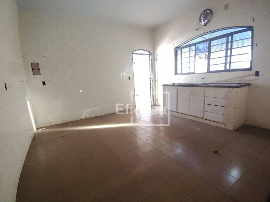Casa com 2 quartos à venda, 200m2 em Vila Ipiranga, Sao Jose Do Rio Preto - SP - imagem 6 Foto 6 de Casa com 2 quartos à venda, 200m2 em Vila Ipiranga, Sao Jose Do Rio Preto - SP