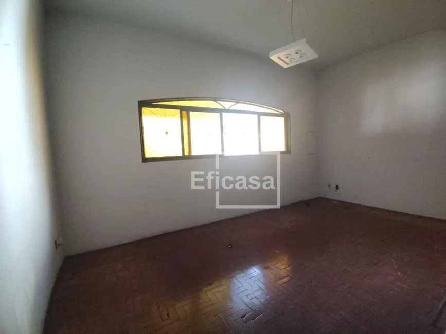 Casa com 2 quartos à venda, 200m2 em Vila Ipiranga, Sao Jose Do Rio Preto - SP - imagem 4 Foto 4 de Casa com 2 quartos à venda, 200m2 em Vila Ipiranga, Sao Jose Do Rio Preto - SP