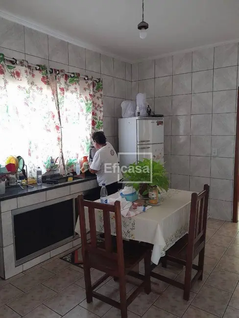 Casa com 2 quartos à venda, 200m2 em Solo Sagrado I, Sao Jose Do Rio Preto - SP - imagem 6 Foto 6 de Casa com 2 quartos à venda, 200m2 em Solo Sagrado I, Sao Jose Do Rio Preto - SP