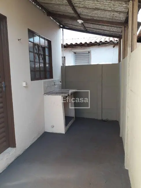 Casa com 2 quartos à venda, 300m2 em Jardim Ouro Verde, Sao Jose Do Rio Preto - SP - imagem 8 Foto 8 de Casa com 2 quartos à venda, 300m2 em Jardim Ouro Verde, Sao Jose Do Rio Preto - SP