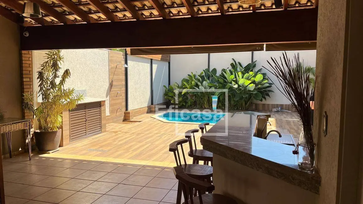 Casa com 3 quartos à venda, 450m2 em Jardim Vivendas, Sao Jose Do Rio Preto - SP - imagem 9 Foto 9 de Casa com 3 quartos à venda, 450m2 em Jardim Vivendas, Sao Jose Do Rio Preto - SP