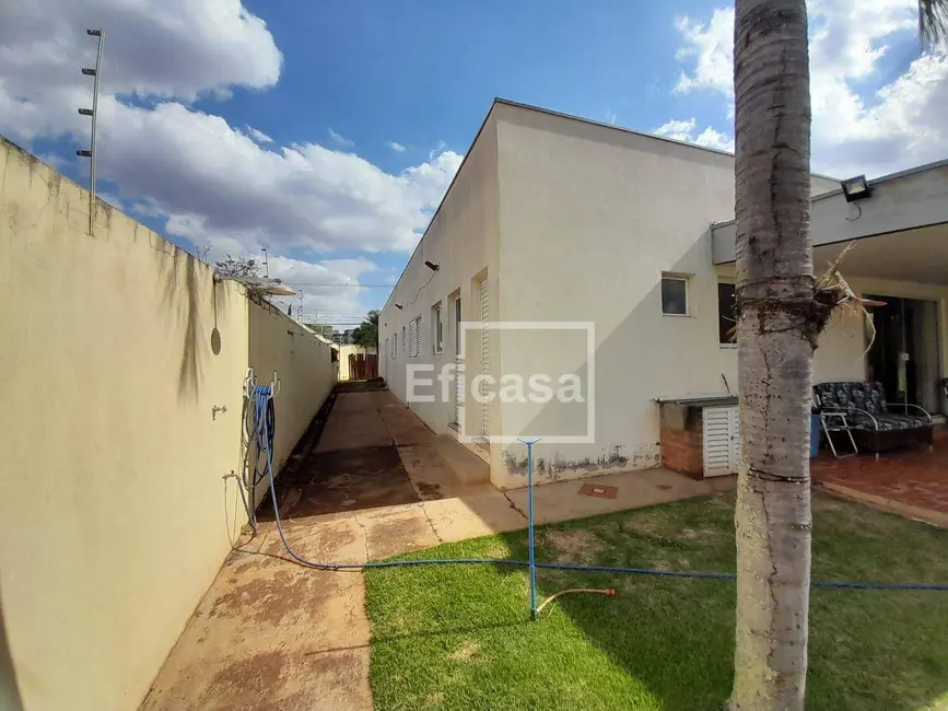 Foto 2 de Casa com 3 quartos à venda, 581m2 em Universitário, Sao Jose Do Rio Preto - SP