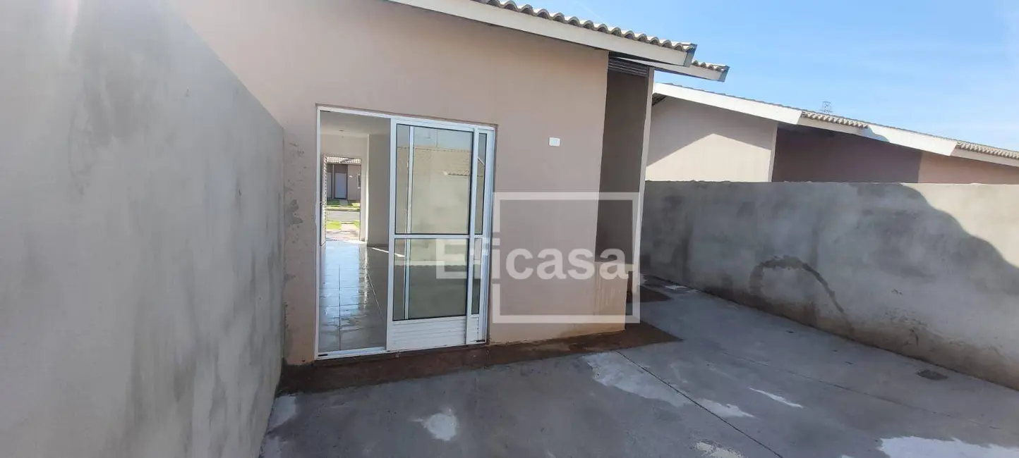 Foto 3 de Casa de Condomínio com 2 quartos à venda, 100m2 em Centro, Bady Bassitt - SP