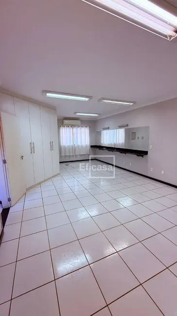 Sala Comercial à venda, 400m2 em Vila Santa Cruz, Sao Jose Do Rio Preto - SP - imagem 9 Foto 9 de Sala Comercial à venda, 400m2 em Vila Santa Cruz, Sao Jose Do Rio Preto - SP