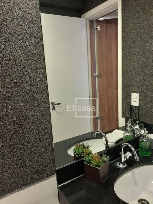 Sala Comercial à venda e para alugar, 80m2 em Centro, Sao Jose Do Rio Preto - SP - imagem 2 Foto 2 de Sala Comercial à venda e para alugar, 80m2 em Centro, Sao Jose Do Rio Preto - SP