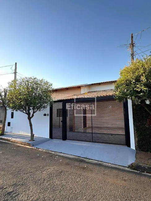 Foto 4 de Casa com 2 quartos à venda, 200m2 em Conjunto Habitacional CAIC, Sao Jose Do Rio Preto - SP