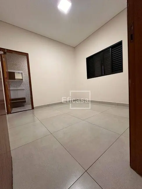 Foto 3 de Casa com 2 quartos à venda, 200m2 em Conjunto Habitacional CAIC, Sao Jose Do Rio Preto - SP