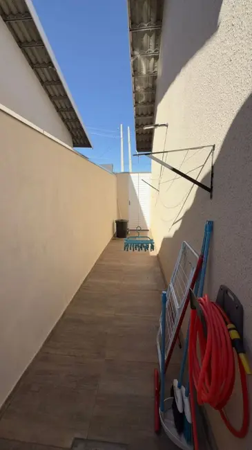 Foto 2 de Casa de Condomínio com 2 quartos à venda, 118m2 em Centro, Bady Bassitt - SP