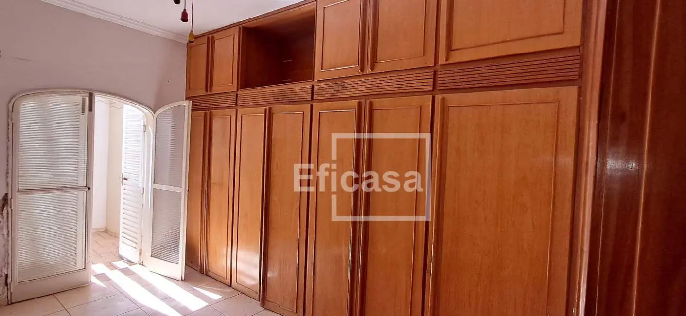 Foto 1 de Casa com 3 quartos à venda, 270m2 em Vila Nossa Senhora Aparecida, Sao Jose Do Rio Preto - SP