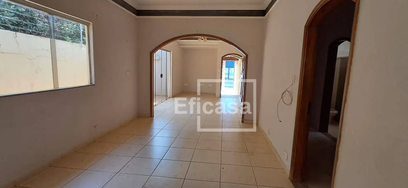 Foto 2 de Casa com 3 quartos à venda, 270m2 em Vila Nossa Senhora Aparecida, Sao Jose Do Rio Preto - SP