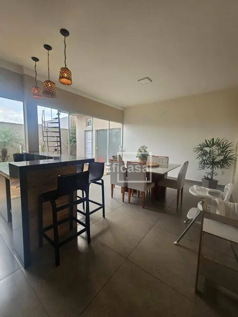 Foto 4 de Casa com 3 quartos à venda, 300m2 em Mirassol - SP