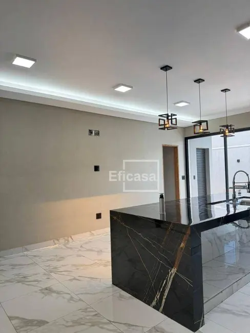 Foto 6 de Casa de Condomínio com 3 quartos à venda, 325m2 em Centro, Bady Bassitt - SP