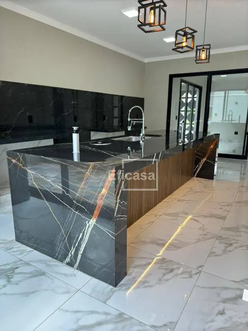 Foto 1 de Casa de Condomínio com 3 quartos à venda, 325m2 em Centro, Bady Bassitt - SP