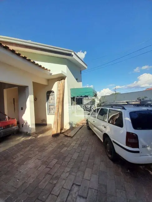 Foto 1 de Casa com 3 quartos à venda, 275m2 em Jardim Conceição, Sao Jose Do Rio Preto - SP