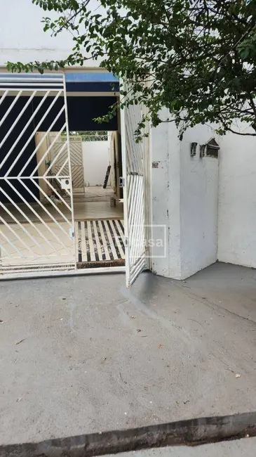 Casa com 2 quartos para alugar, 200m2 em Parque Quinta das Paineiras, Sao Jose Do Rio Preto - SP - imagem 3 Foto 3 de Casa com 2 quartos para alugar, 200m2 em Parque Quinta das Paineiras, Sao Jose Do Rio Preto - SP