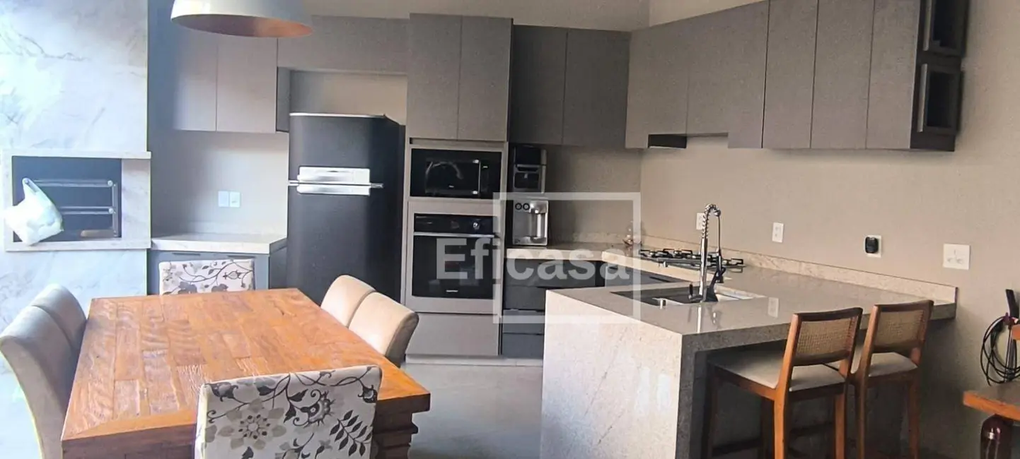 Casa de Condomínio com 3 quartos à venda, 344m2 em Village Damha Rio Preto III, Sao Jose Do Rio Preto - SP - imagem 3 Foto 3 de Casa de Condomínio com 3 quartos à venda, 344m2 em Village Damha Rio Preto III, Sao Jose Do Rio Preto - SP