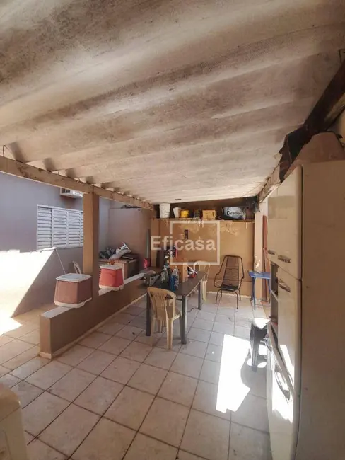 Foto 1 de Casa com 3 quartos à venda, 200m2 em Conjunto Habitacional CAIC, Sao Jose Do Rio Preto - SP