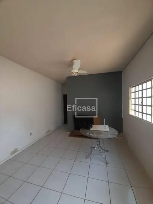 Foto 6 de Casa com 3 quartos à venda, 200m2 em Conjunto Habitacional CAIC, Sao Jose Do Rio Preto - SP