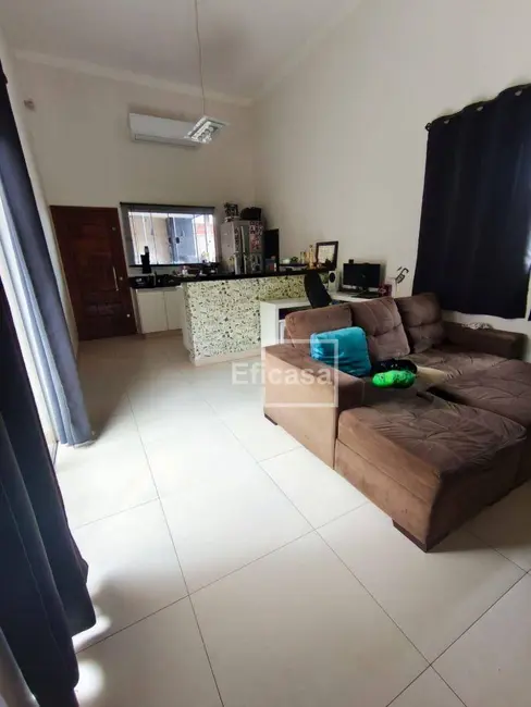 Foto 3 de Casa com 2 quartos para alugar, 200m2 em Residencial Mirante, Sao Jose Do Rio Preto - SP
