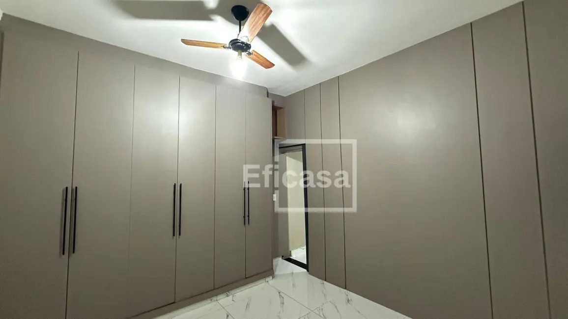 Foto 3 de Casa com 2 quartos à venda, 300m2 em Centro, Ibira - SP