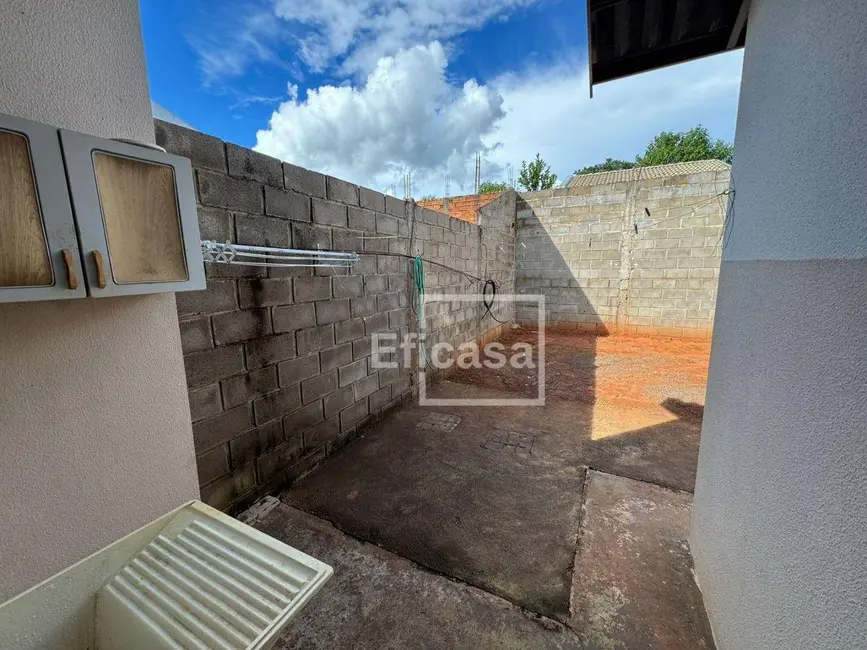 Foto 2 de Casa com 2 quartos à venda, 140m2 em Centro, Bady Bassitt - SP