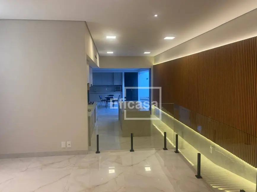 Casa de Condomínio com 3 quartos à venda, 303m2 em Residencial Village Damha Rio Preto II, Sao Jose Do Rio Preto - SP - imagem 8 Foto 8 de Casa de Condomínio com 3 quartos à venda, 303m2 em Residencial Village Damha Rio Preto II, Sao Jose Do Rio Preto - SP