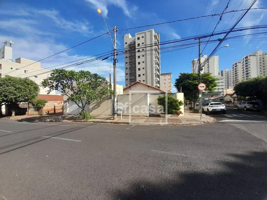 Casa com 3 quartos à venda, 345m2 em Bom Jardim, Sao Jose Do Rio Preto - SP - imagem 2 Foto 2 de Casa com 3 quartos à venda, 345m2 em Bom Jardim, Sao Jose Do Rio Preto - SP