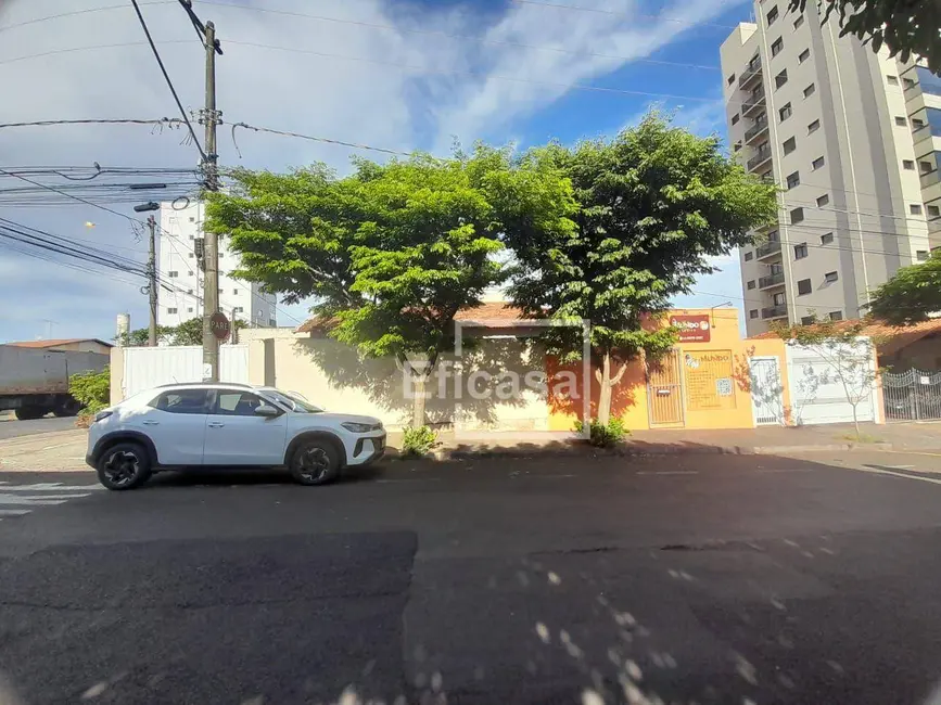 Casa com 3 quartos à venda, 345m2 em Bom Jardim, Sao Jose Do Rio Preto - SP - imagem 1 Foto 1 de Casa com 3 quartos à venda, 345m2 em Bom Jardim, Sao Jose Do Rio Preto - SP