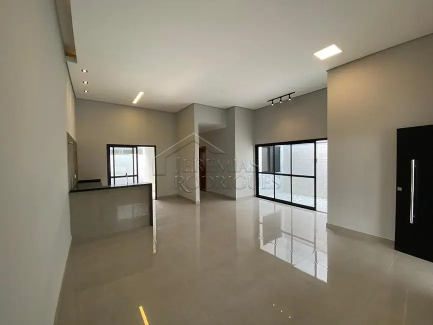Foto 2 de Casa de Condomínio com 3 quartos à venda, 124m2 em Pindamonhangaba - SP