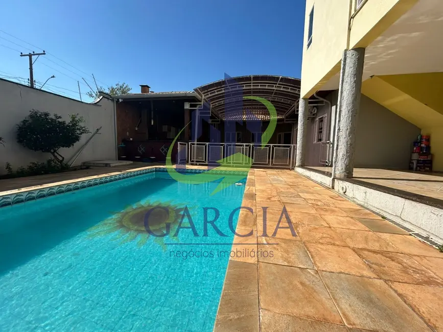 Foto 1 de Casa com 3 quartos à venda, 220m2 em Parque Guainco, Mogi Guacu - SP