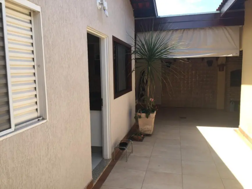 Foto 7 de Casa com 2 quartos à venda, 150m2 em Jardim Igaçaba, Mogi Guacu - SP