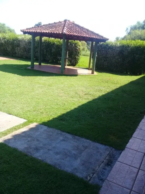 Foto 1 de Chácara com 3 quartos à venda, 400m2 em Estiva Gerbi, SP