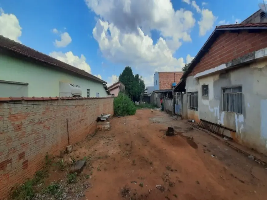 Foto 2 de Terreno / Lote à venda, 400m2 em Vila São Carlos, Mogi Guacu - SP